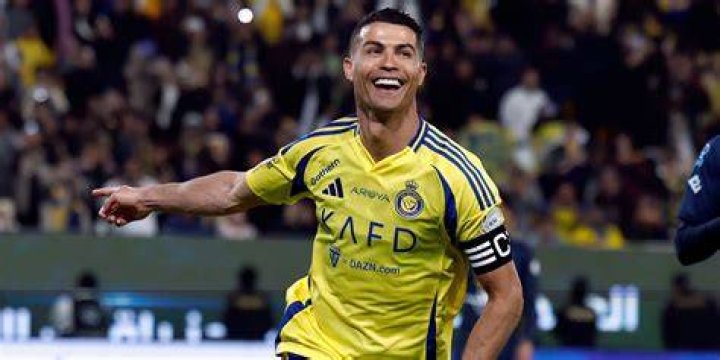 How fast does Ronaldo run in mph?