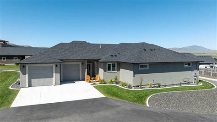 How long does it take to buy a new house?