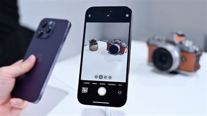 How many cameras does a note 8 have?