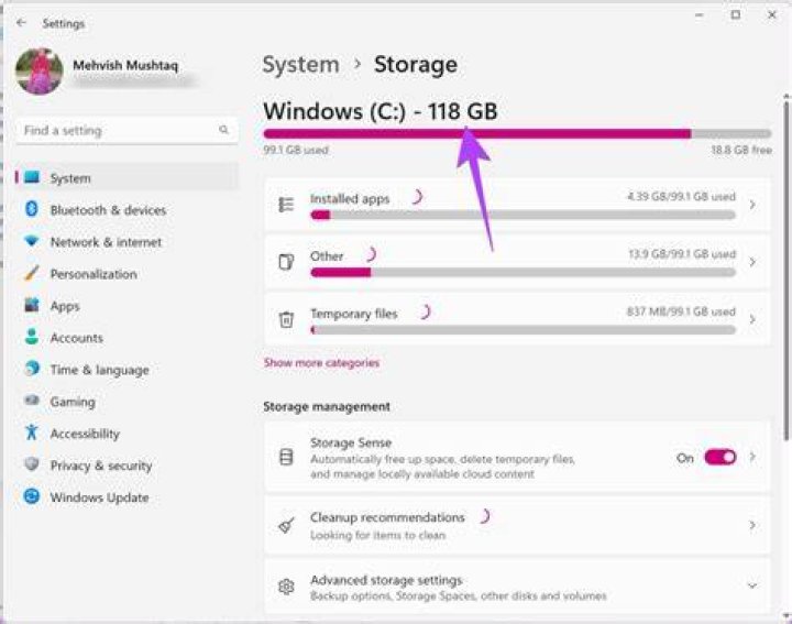 How many GB should windows take up?