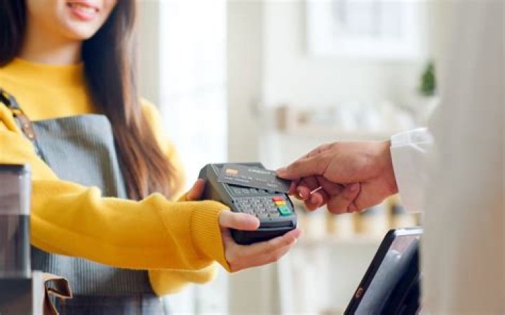 How many types of card readers are there?