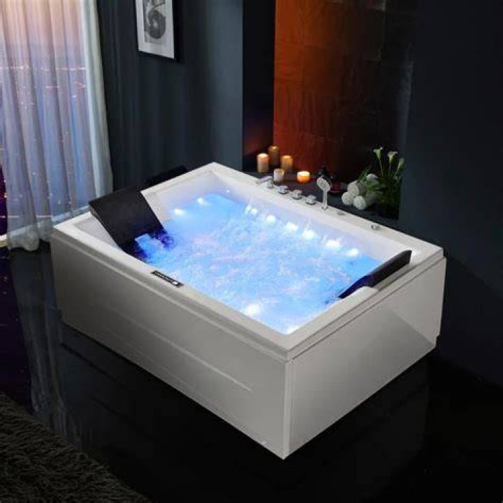 How much does a whirlpool tub cost?