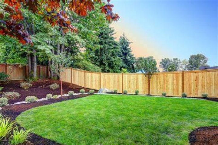 How much does it cost to cut 1 acre of grass?