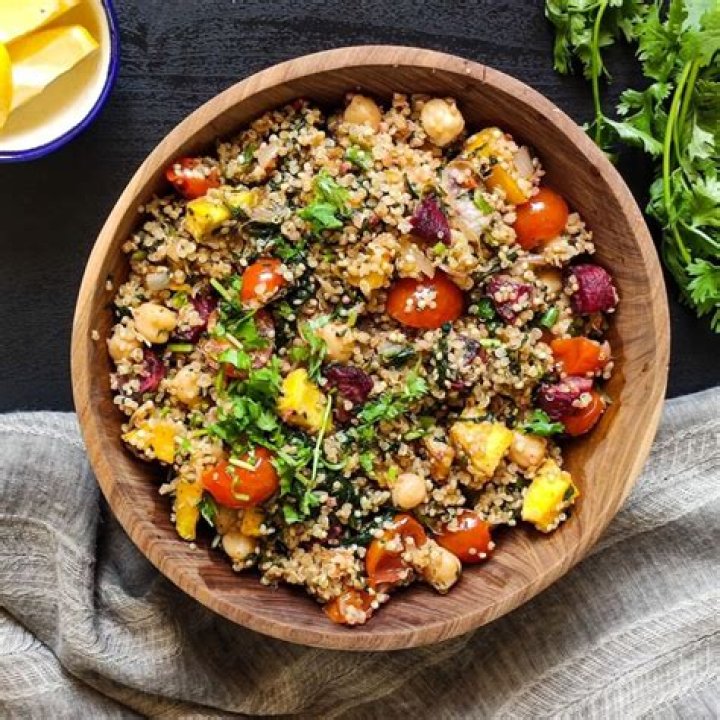 How much protein is in a cup of quinoa?