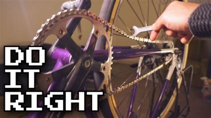 How tight should my fixie chain be?