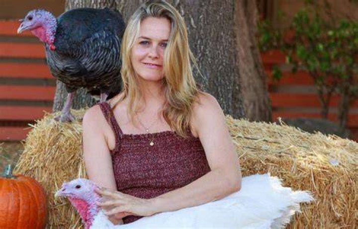 Is Alicia Silverstone still vegan?