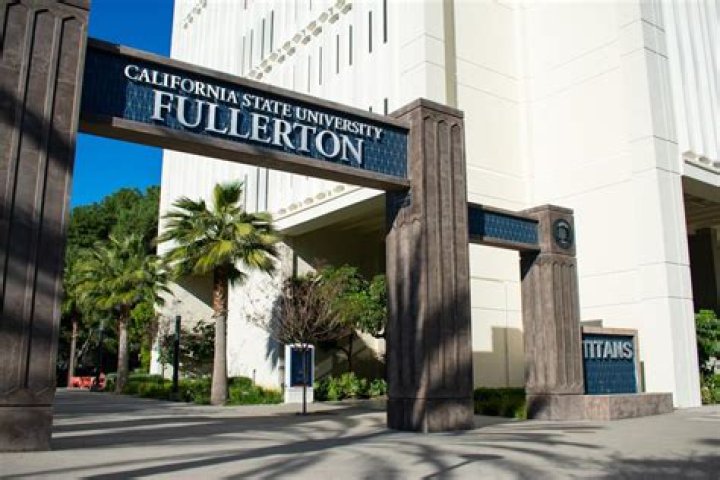 Is Cal State Fullerton a 4 year college?