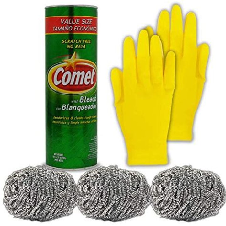 Is Comet a scouring powder?