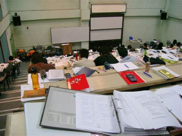 Is ECE tougher than CSE?