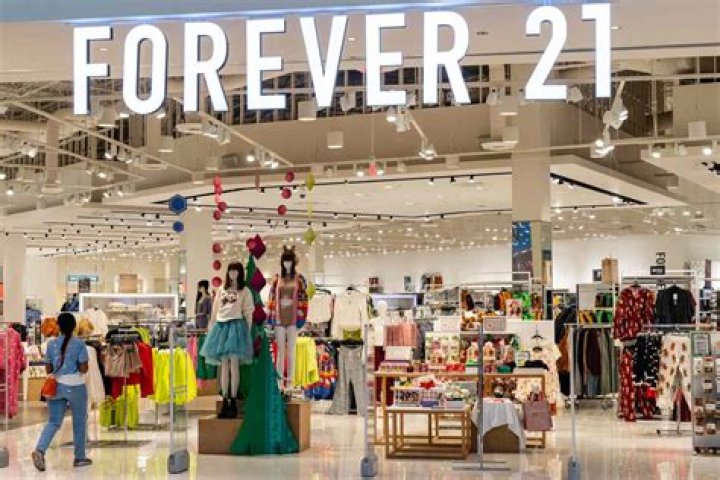 Is Forever 21 and Rue 21 the same?