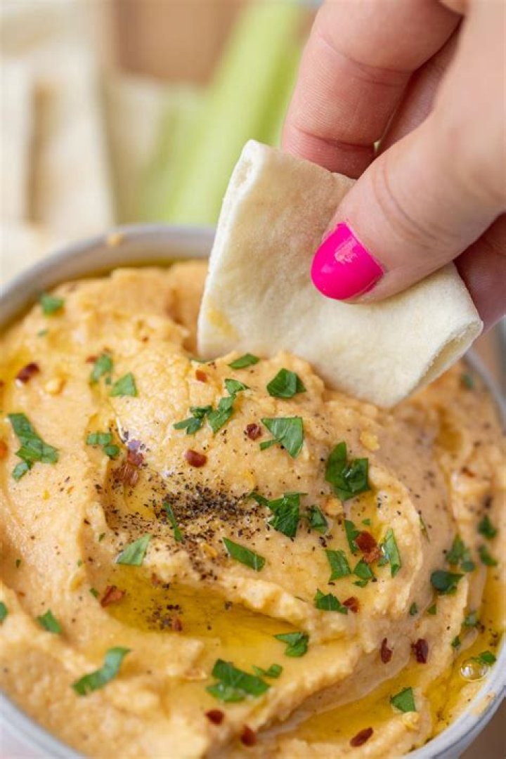 Is hummus clean eating?