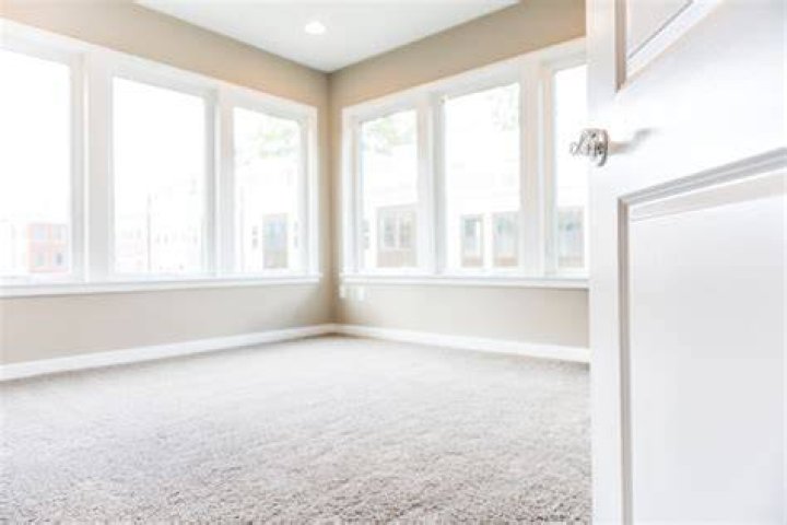 Is it hard to get an apartment with a broken lease?