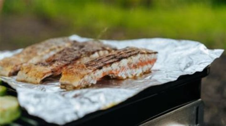 Is it safe to grill on aluminum?