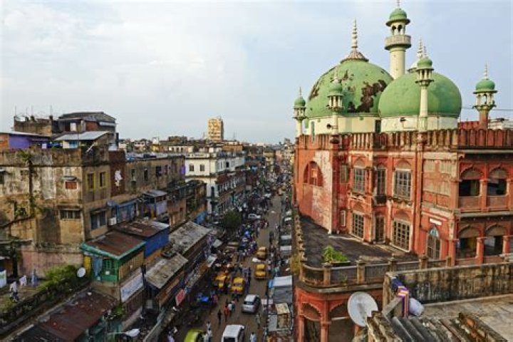 Is Kolkata North or south India?