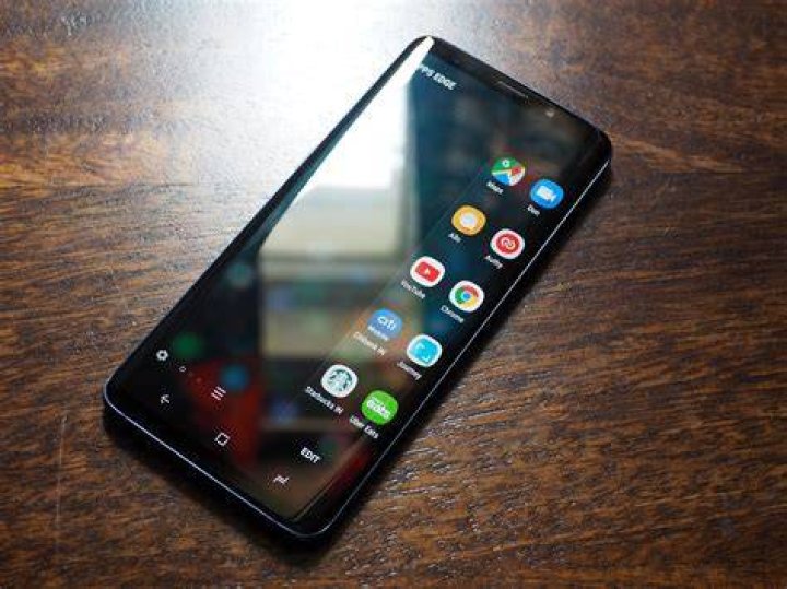 Is there a galaxy s9 edge?