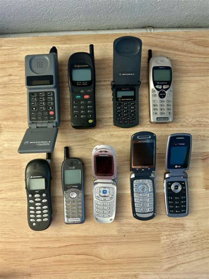 What are the free phones for MetroPCS?