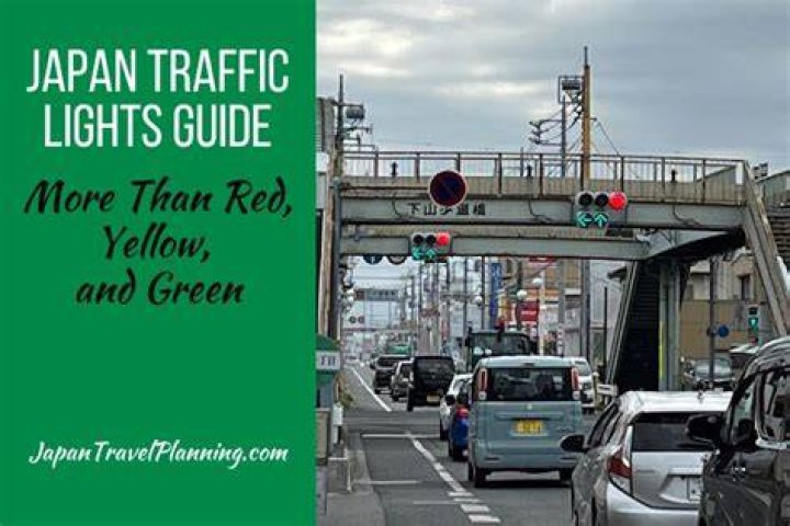 What Colour are traffic lights in Japan?