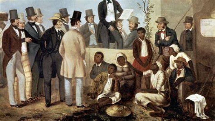 What did House slaves wear?