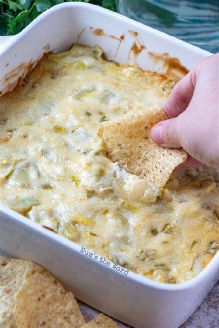 What do you eat with artichoke dip?