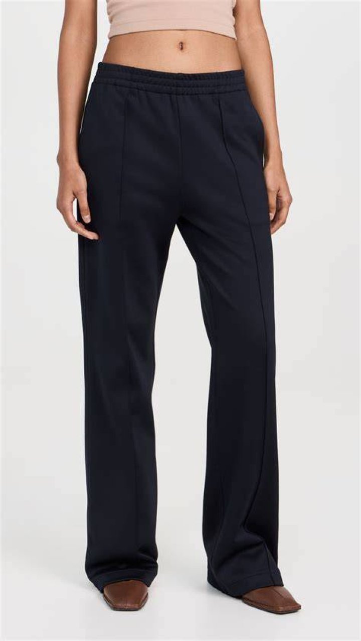 What does track pants mean?