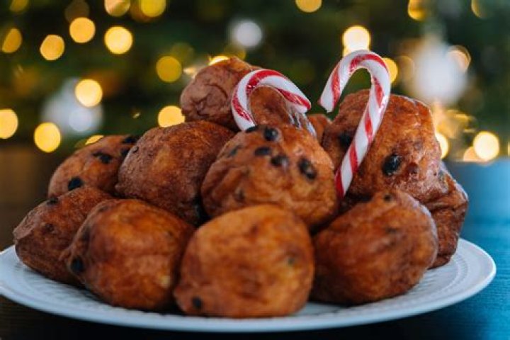 What is a traditional Dutch Christmas dinner?
