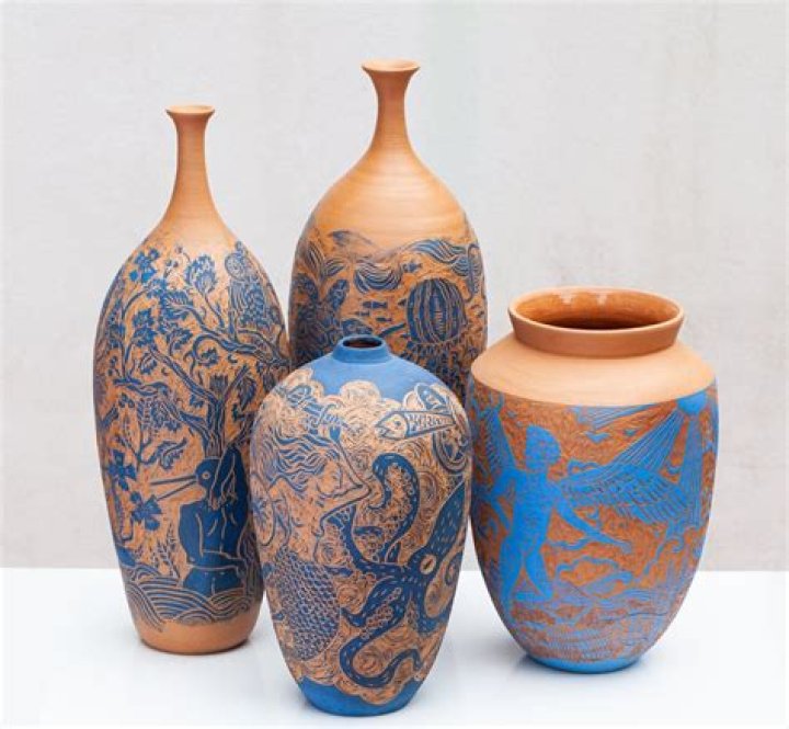 What is a vessel in pottery?