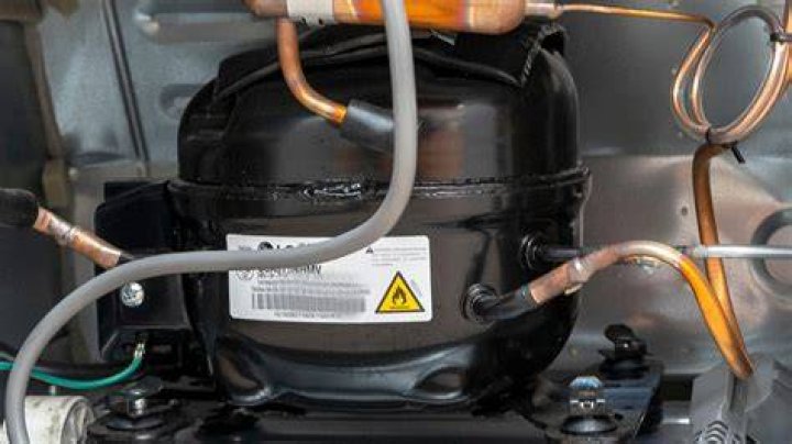 What is in a fridge compressor?