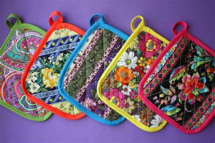 What is pot holder used for?