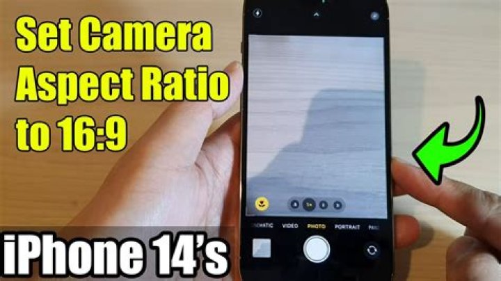 What is the aspect ratio of iPhone X?