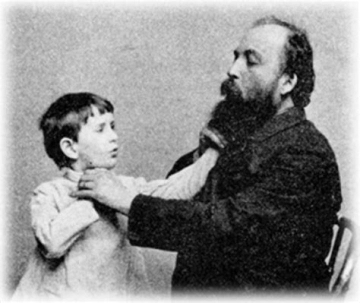 What is the oral method of deaf education?