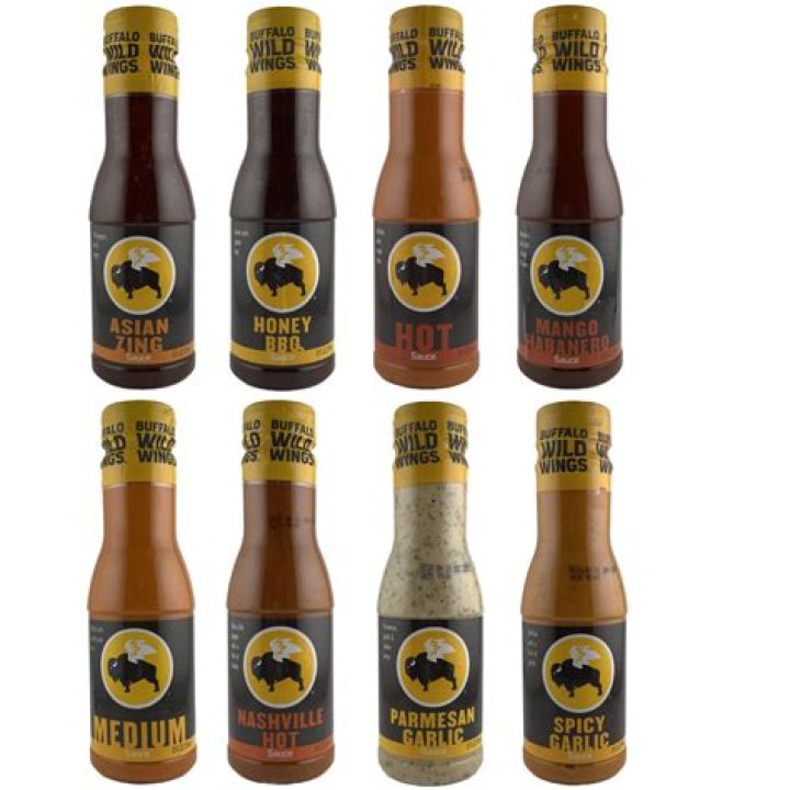 What is the Scoville rating of Buffalo Wild Wings sauces?