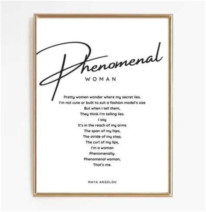 What is the structure of the poem Phenomenal Woman?