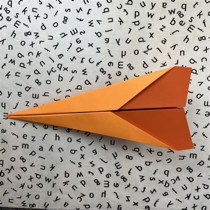 What type of paper is best for paper airplanes?