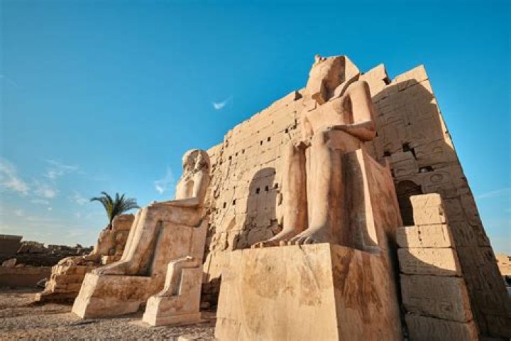 When did Thutmose II die?