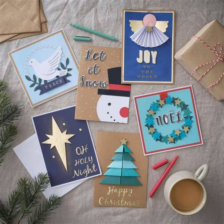 When should you give Christmas cards out?