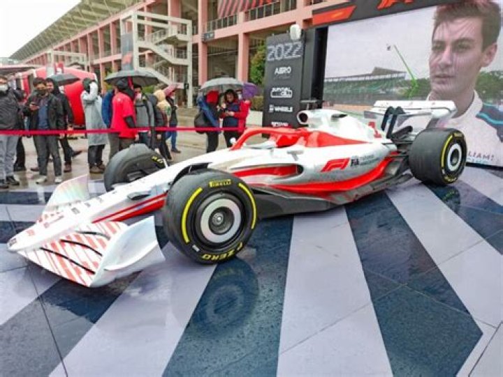 When was ground effect banned in f1?