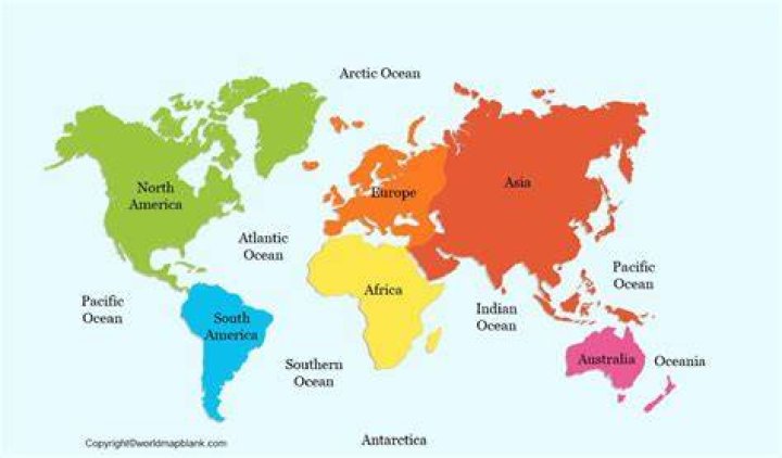 Where in India can one find the worlds biggest and smallest river islands?