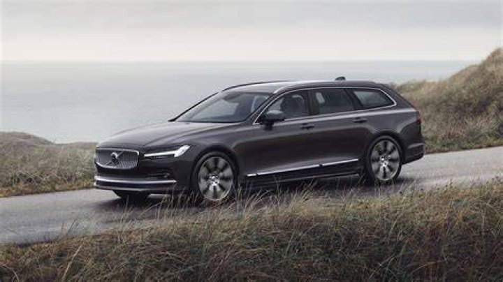 Where is the Volvo v90 built?