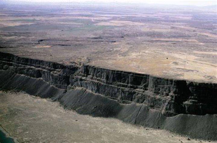 Which is the largest plateau?