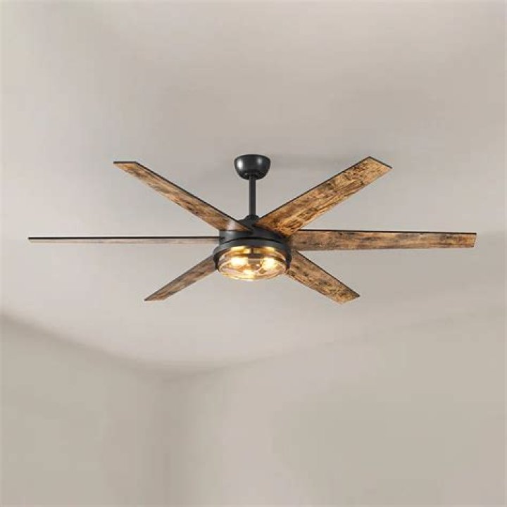 Which way should switch be on ceiling fan?