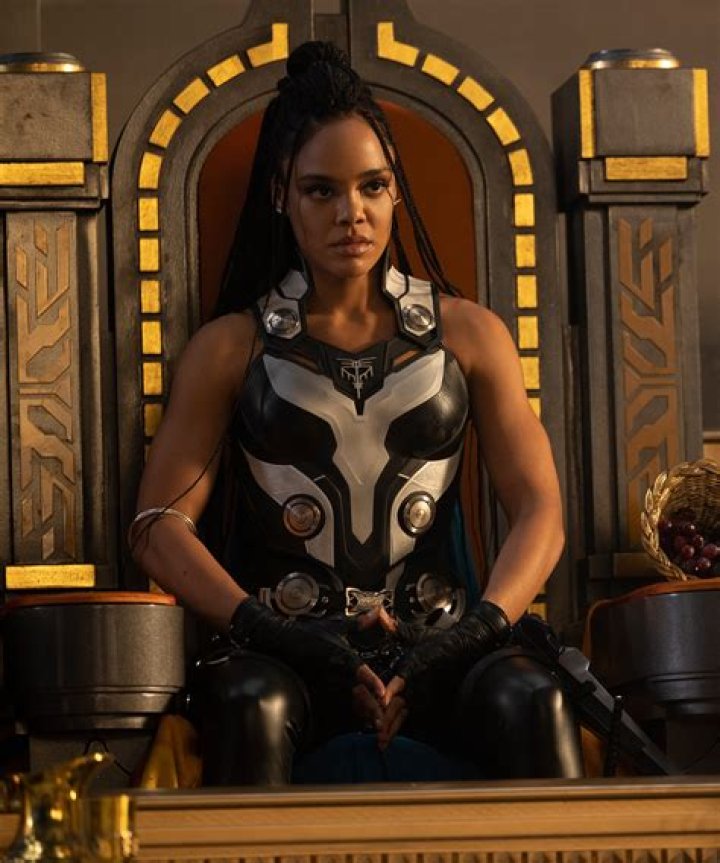 Who is the lady in Thor Ragnarok?