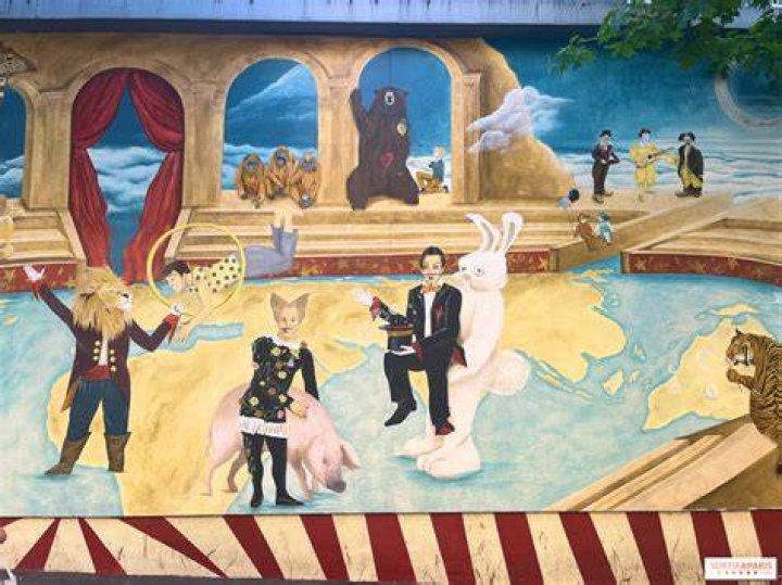 Why did Le Cirque closed?