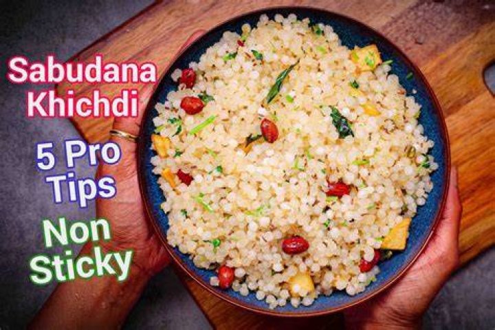 Why does Sabudana become sticky?