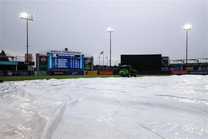 Why is the Rays game delayed today?